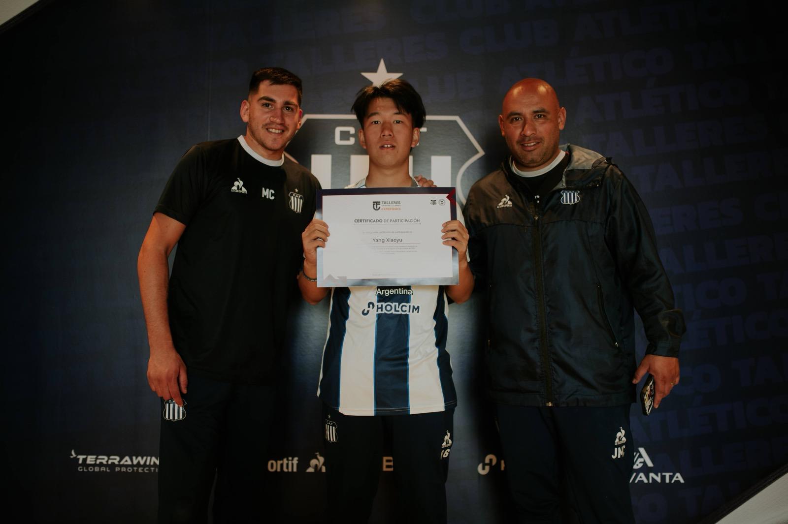 Certificate presentation ceremony