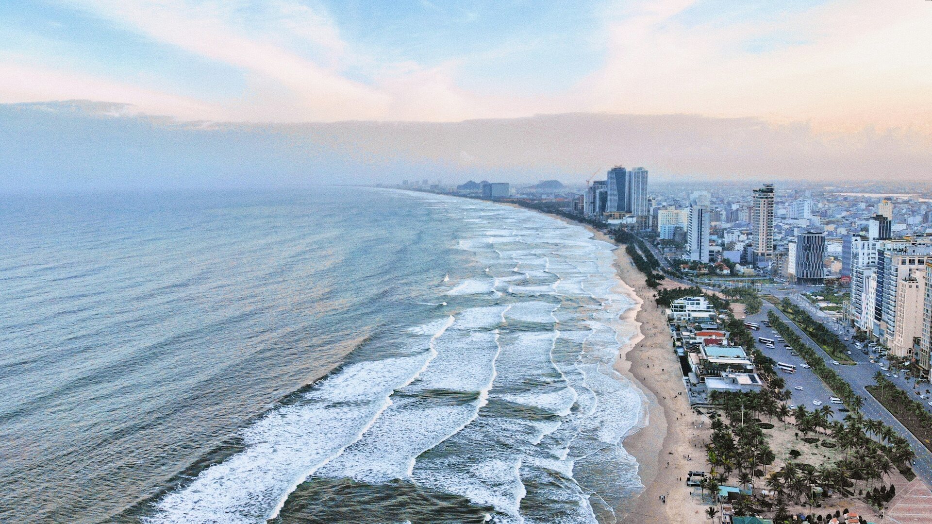My Khe Beach in Da Nang, base for pickleball holidays in Vietnam.
